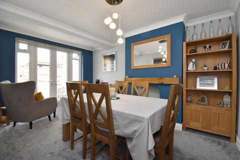 20 Warren Drive, Orpington, BR6 6EX