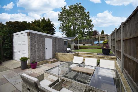 20 Warren Drive, Orpington, BR6 6EX
