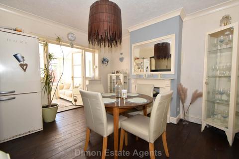 3 bedroom semi-detached house for sale, Bury Close, Gosport