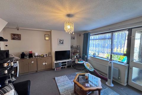 86 Lullingstone Avenue, Swanley, BR8 7JW