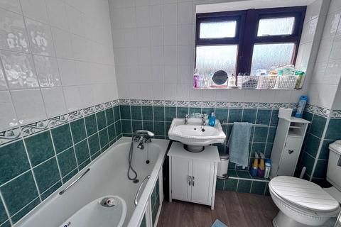 86 Lullingstone Avenue, Swanley, BR8 7JW