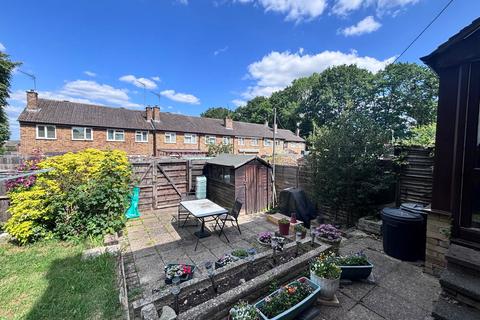 86 Lullingstone Avenue, Swanley, BR8 7JW