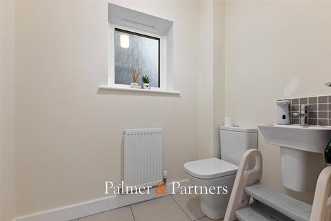 3 bedroom link detached house for sale, Trevor Bailey Drive, Colchester, Essex, CO1