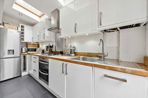 2 bedroom flat for sale, Landor Road, London SW9