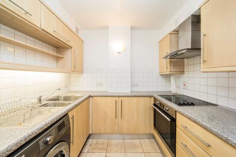 1 bedroom flat to rent, North Block, London SE1