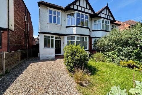 5 bedroom semi-detached house for sale
