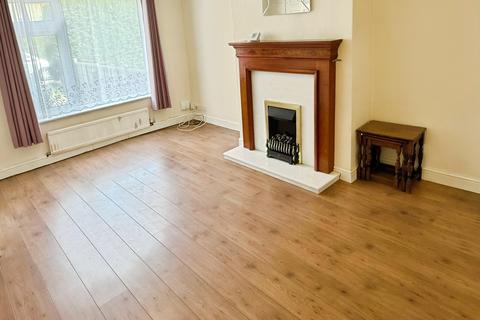 2 bedroom end of terrace house for sale, St Austell Road, Thurnby Lodge, LE5
