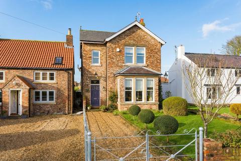4 bedroom detached house for sale, The Village, Wigginton, YO32
