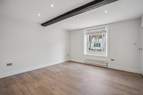 67 Aylesbury End, Beaconsfield, HP9 1LU