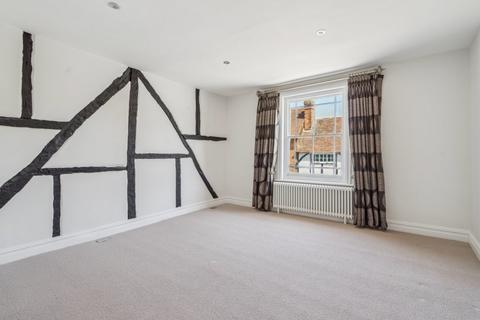 67 Aylesbury End, Beaconsfield, HP9 1LU