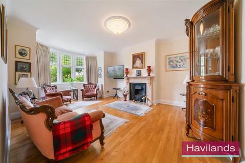 4 bedroom semi-detached house for sale, The Mall, London