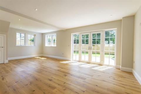 3 bedroom detached house for sale, Lime Grove, Ashover, Chesterfield