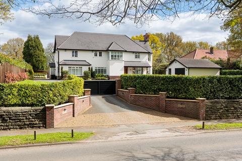 Warrington Road, Mere, WA16
