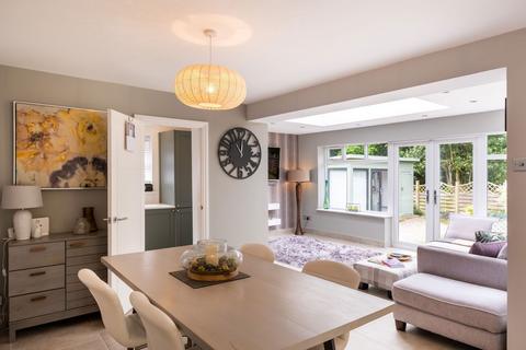 28 Midgley Drive, Sutton Coldfield, B74 2TW