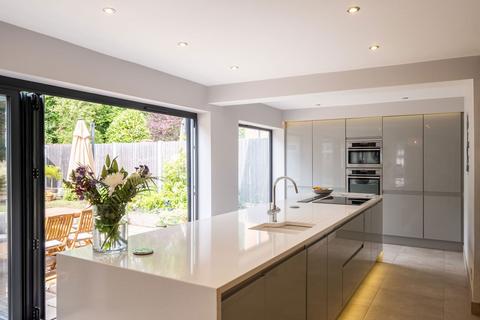 28 Midgley Drive, Sutton Coldfield, B74 2TW