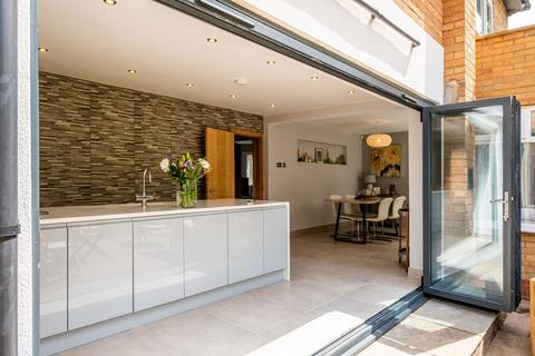 28 Midgley Drive, Sutton Coldfield, B74 2TW