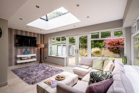 28 Midgley Drive, Sutton Coldfield, B74 2TW