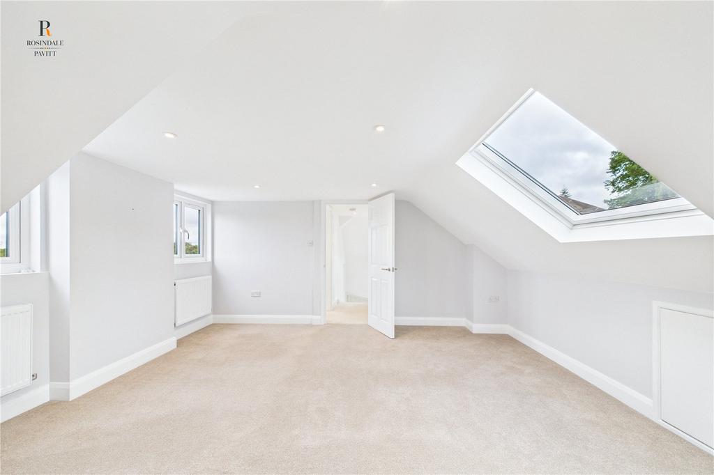 B5-Loft Room
