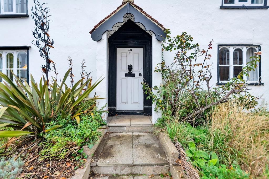 3 bedroom cottage for sale