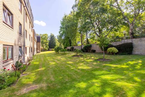 4/6 Belhaven Place, Edinburgh, EH10 5JN