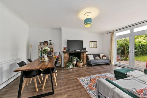 undefined, Uxbridge Road, Hampton Hill