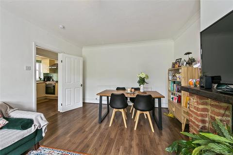 undefined, Uxbridge Road, Hampton Hill