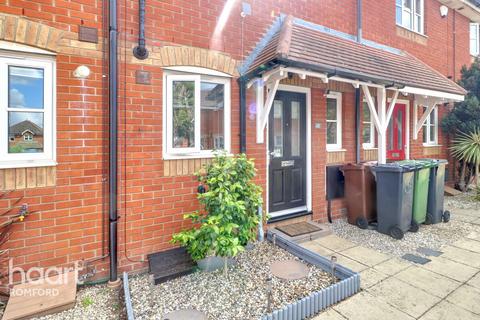 42 Campion Close, Rush Green, Romford, RM7 0WX