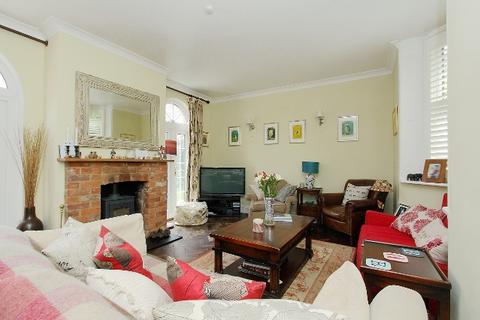 6 Anton Road, Andover, SP10 2EN
