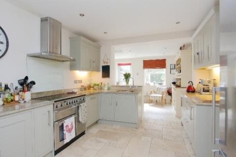 6 Anton Road, Andover, SP10 2EN