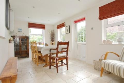 6 Anton Road, Andover, SP10 2EN