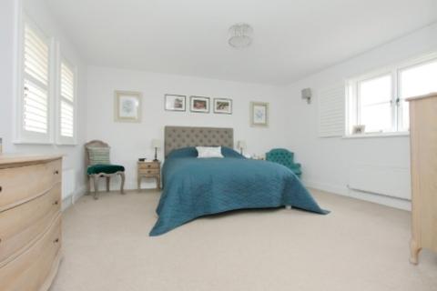 6 Anton Road, Andover, SP10 2EN
