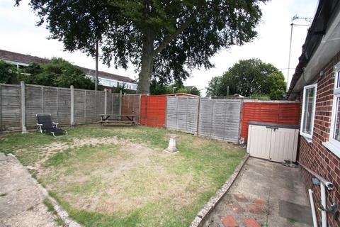 64 Ash Tree Road, Andover, SP10 3BY