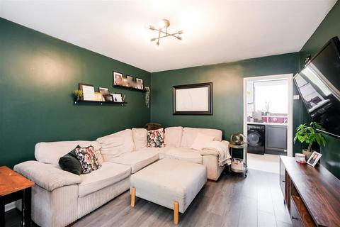 33 Weale Road, London, E4 6JL