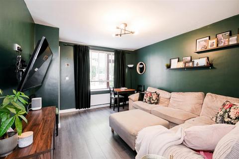 33 Weale Road, London, E4 6JL