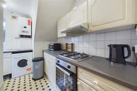 1 bedroom apartment for sale, Queens Road, East Grinstead, West Sussex, RH19 1BE