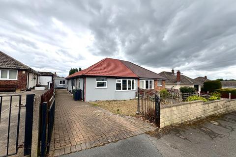 3 bedroom semi-detached bungalow for sale, Lawrence Crescent, Heckmondwike