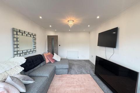 3 bedroom semi-detached bungalow for sale, Lawrence Crescent, Heckmondwike