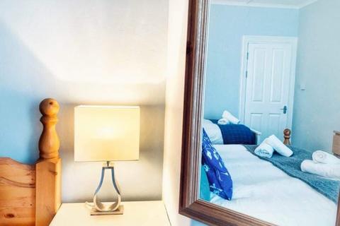 15b Atlantic Road, Newquay, TR7 1QJ