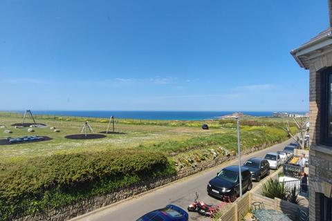 15b Atlantic Road, Newquay, TR7 1QJ