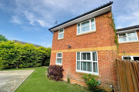 6 Astley Green, Luton, LU2 8TS