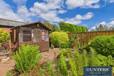 6 Alexander Drive, Hetton Le Hole, Houghton Le Spring, DH5 9LD