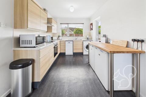 2 bedroom detached house for sale, Oakwood Avenue, West Mersea CO5