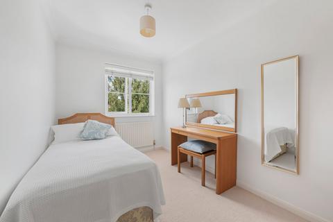 2 bedroom flat for sale, Headley Road, Grayshott, Hindhead, Hampshire