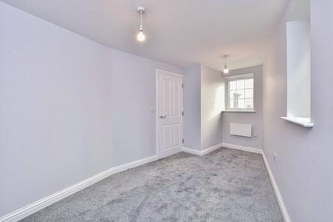 1 bedroom flat to rent, Bank Street, Kent TN9