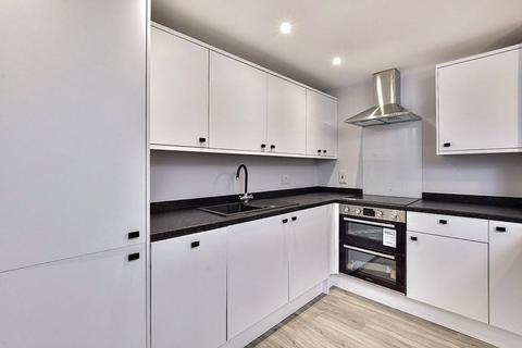 1 bedroom flat to rent, Bank Street, Kent TN9