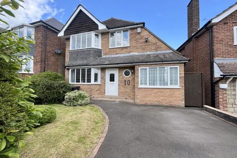 Elizabeth Grove, Dudley DY2