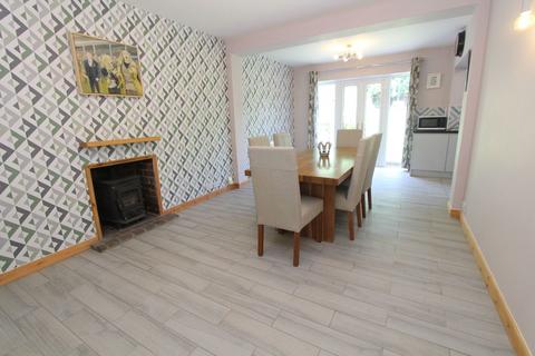 3 bedroom detached house for sale, Elizabeth Grove, Dudley DY2