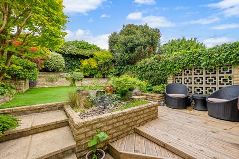 3 Middlefields, Croydon, CR0 9LF