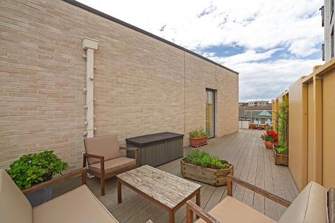 2 bedroom penthouse for sale, Barrington Road, SW9