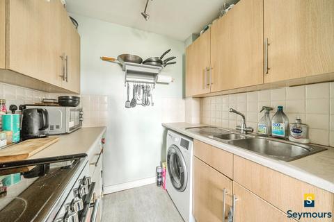 1 bedroom flat for sale, Grange Court, Guildford GU2